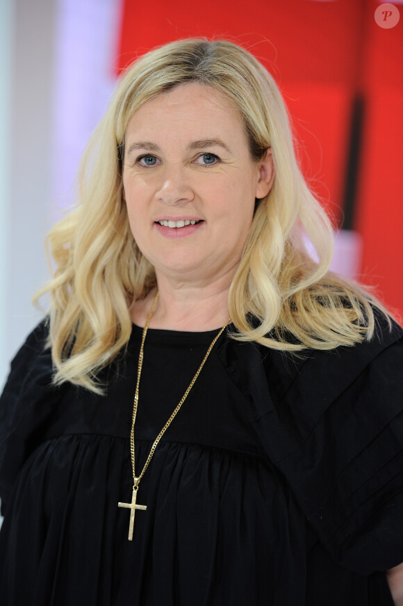 Exclusif - Hélène Darroze - Enregistrement de l'émission "Vivement Dimanche" présentée par Michel Drucker et diffusée le 30 juin sur France 2. Le 5 juin 2019 © Guillaume Gaffiot / Bestimage