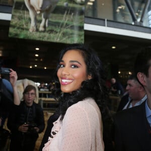 Semi-Exclusif - Clémence Botino, Miss France 2020, en visite au Salon de l'agriculture à Paris. Le 26 février 2020 © Panoramic / Bestimage 26/02/2020 - Paris