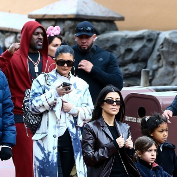 Travis Scott, Kourtney Kardashian, Penelope Disick, Corey Gamble, North West, Kylie Jenner - Exclusif - Les Kardashian passent la journée à Disney Magic Kingdom à Orlando en Floride, le 23 janvier 2020