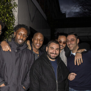 Karim Merabet, Olivier Bassuet, Ladj Ly, le rappeur Oxmo Puccino (Abdoulaye Diarra), Mouloud Achour, Kim Chapiron et DJ Cream lors de la remise de la médaille d'Officier des Arts et des Lettres au rappeur O.Puccino par l'acteur, réalisateur et producteur V.Cassel à l'hôtel du Collectionneur à Paris, France, le 2 mars 2020. © Jack Tribeca/Bestimage