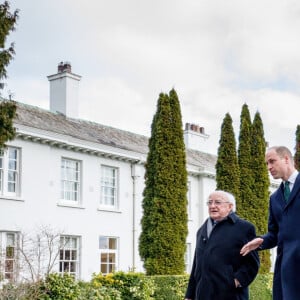 Le président irlandais Michael D.Higgins et sa femme Sabina Coyne, reçoivent le prince William, duc de Cambridge, et Catherine (Kate) Middleton, duchesse de Cambridge, à la résidence présidentielle officielle Aras an Uachtarain à Dublin, Irlande, le 3 mars 2020, pour une visite officielle de 3 jours.