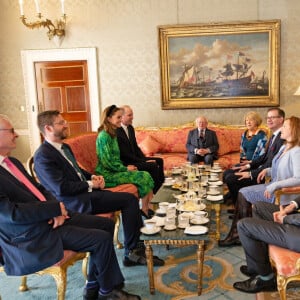 Le président irlandais Michael D.Higgins et sa femme Sabina Coyne, reçoivent le prince William, duc de Cambridge, et Catherine (Kate) Middleton, duchesse de Cambridge, à la résidence présidentielle officielle Aras an Uachtarain à Dublin, Irlande, le 3 mars 2020, pour une visite officielle de 3 jours.