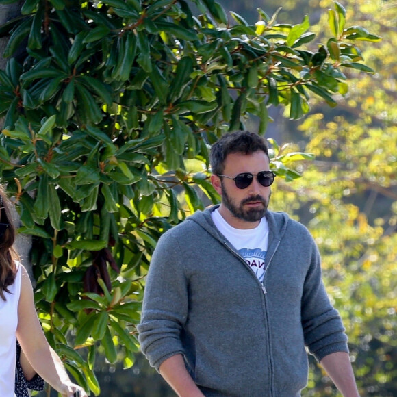 Exclusif - Jennifer Garner et Ben Affleck accompagnent ensemble leurs enfants à l'école à Los Angeles, le 4 octobre 2019.