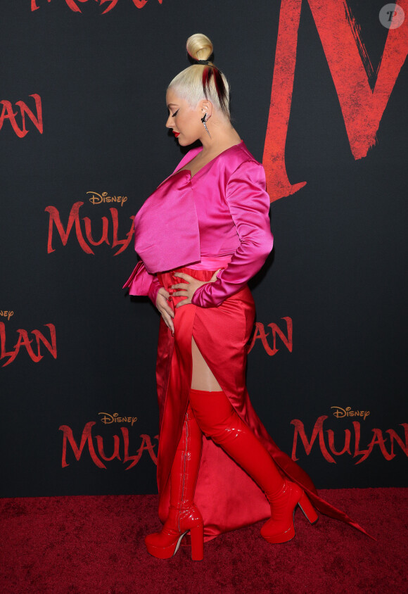 Christina Aguilera assiste à l'avant-première de Mulan au théâtre El Capitan, à Hollywood. Los Angeles, le 9 mars 2020.