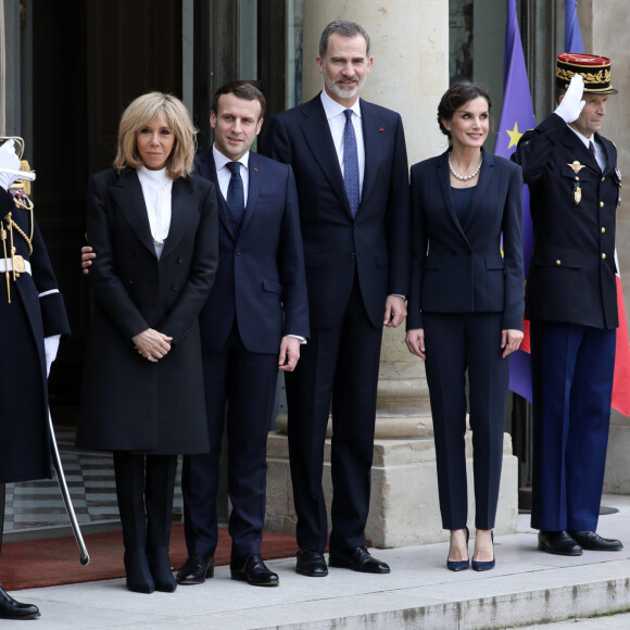 Le président Emmanuel Macron et la première dame Brigitte Macron ont reçu le roi Felipe VI d'Espagne et la reine Letizia à déjeuner au palais de l'Elysée, à Paris, le 11 mars 2020, avant la cérémonie de la Journée nationale d'hommage aux victimes du terrorisme organisée au Trocadéro. © Stéphane Lemouton / Bestimage