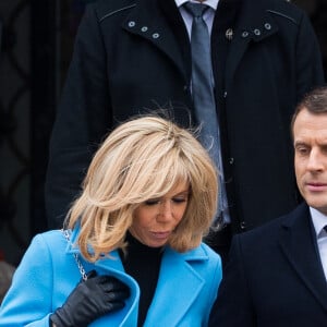 Le président de la république Emmanuel Macron et la Première Dame Brigitte Macron à la sortie de la mairie du Touquet après avoir voté pour le premier tour des élections municipales le 15 mars 2020. © Tiziano Da Silva / Bestimage