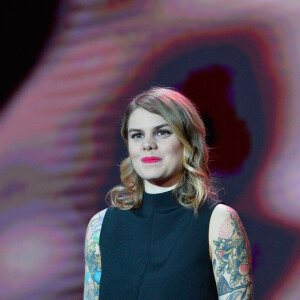 La chanteuse Coeur de Pirate (Béatrice Martin) - 30ème édition du Téléthon 2016 (AFMTéléthon) à l'hippodrome de Longchamp à Paris, France, le 3 décembre 2016. Ce grand marathon caritatif en faveur de la recherche sur les maladies rares, s'est achevé dans la nuit avec 80,31 millions d'euros de promesses de dons au compteur, a annoncé l'Association Française contre les Myopathies (AFM-Téléthon). © Coadic Guirec/Bestimage