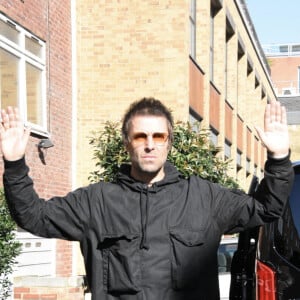 Liam Gallagher arrive aux studios de la radio BBC 2 à Londres, le 20 septembre 2019.