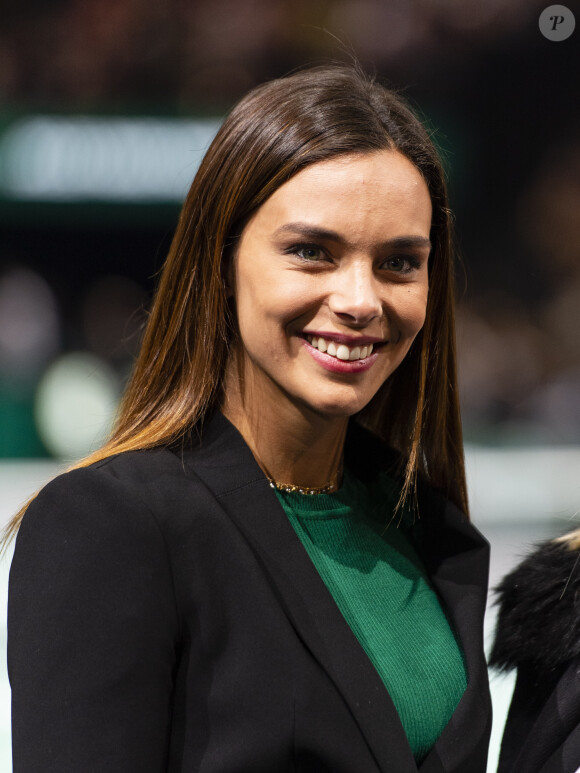 Marine Lorphelin (Miss France 2013) assiste au match "Rafael Nadal - Adrian Mannarino (7/5-6/4)" lors du tournoi Rolex Paris Masters 2019, le 30 octobre 2019. © Perusseau-Veeren/Bestimage