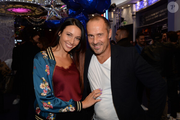 Exclusif - Delphine Wespiser (Miss France 2012) et son compagnon Roger Erhart - 1er anniversaire de la collaboration entre l'artiste contemporain R.Orlinski avec le parc Disneyland Paris, au Disney Store, à Paris, France, le 4 octobre 2018. © Rachid Bellak/Bestimage