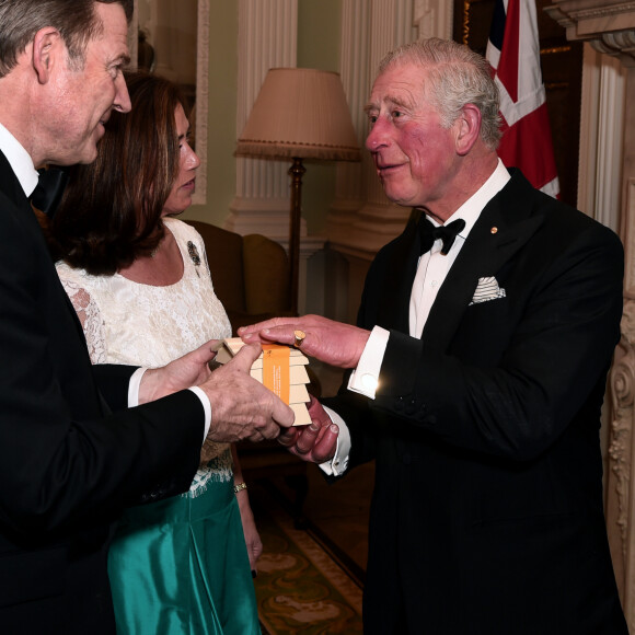 Le lord-maire de Londres, William Russell et le prince Charles, prince de Galles - Le prince Charles, prince de Galles, assiste à un dîner organisé au profit des pompiers australiens à Londres, le 12 mars 2020.