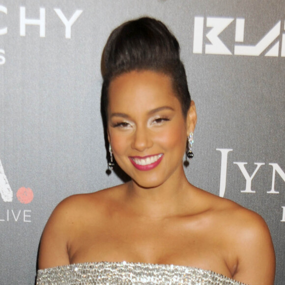 Alicia Keys, enceinte, lors du "The Black Ball" à New York, le 30 octobre 2014.