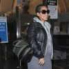 Alicia Keys (enceinte) arrive à l'aéroport de Los Angeles. Le 22 octobre 2014