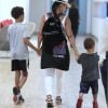 Exclusif - Alicia Keys et ses enfants Genesis Ali Dean et Egypt Daoud Dean s'apprêtent à s'envoler de l'aéroport JFK à New York, le 17 juillet 2019.