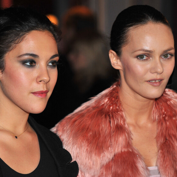 Vanessa et Alysson Paradis au Dîner de la mode organisé par le Sidactionau Pavillon d'Armenonville de Paris. Le 30 janvier 2009. @Nicolas Gouhier/ABACAPRESS.COM