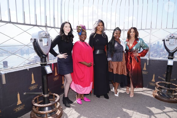 Danielle Brooks, Laverne Cox, Uzo Aduba, Laura Prepon et Dascho Polanco - Le casting de la série Netflix: Orange is the New Black, illumine l'Empire State Building à New York, le 26 juliet 2019.