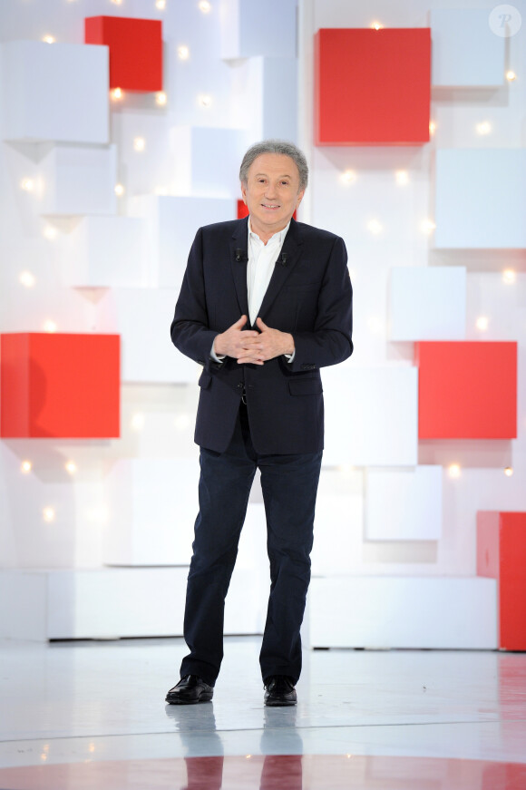Exclusif - Michel Drucker - Enregistrement de l'émission "Vivement Dimanche" au studio Gabriel à Paris le 4 mars 2020 et diffusée le 8 mars 2020. © Guillaume Gaffiot/Bestimage