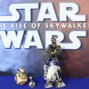 Les robots BB8, D-O, R2D2 et 6PO assistent à l'avant-première du film "Star Wars : L'ascension de Skywalker" à Londres, le 18 décembre 2019.