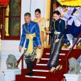 Le roi Rama X accompagné de sa femme la reine Suthida lors de son couronnement à Bangkok en Thaïlande, le 4 mai 2019.