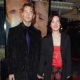Ashley Johnson et son petit ami à la première du film "Ce que veulent les femmes" à Los Angeles en 2000.