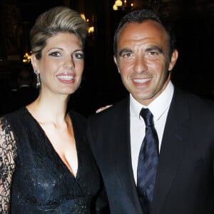 Nikos Aliagas et sa compagne Tina au dîner offert par Cartier dans le foyer du Palais Garnier après le concert de George Michael en faveur de Sidaction, à Paris, le 9 septembre 2012.