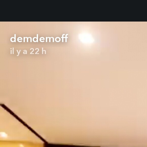 Demdem, la femme de Gims, a dévoilé sa silhouette après l'accouchement sur Snapchat. Avril 2020.