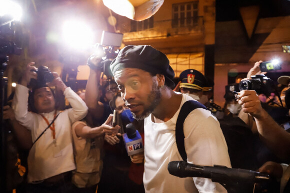 Ronaldinho a été libéré de prison le 7 avril 2020, après un mois d'incarcération, et est assigné à résidence à l'hôtel d'Asuncion, au Paraguay. EFE / Nathalia Aguilar
