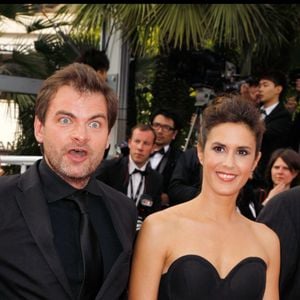 Lilou Fogli, Clovis Cornillac et Olivia Bonamy - Montée des marches du film "Pirates des Caraïbes : La fontaine de Jouvence", lors du 64e Festival de Cannes le 14 mai 2011. 