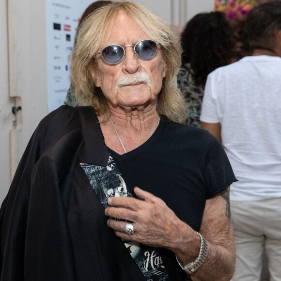 Exclusif - Le chanteur Christophe avant le concert "Depardieu Chante Barbara" au Festival de Ramatuelle, France, le 11 août 2019. © Cyril Bruneau/Festival de Ramatuelle/Bestimage