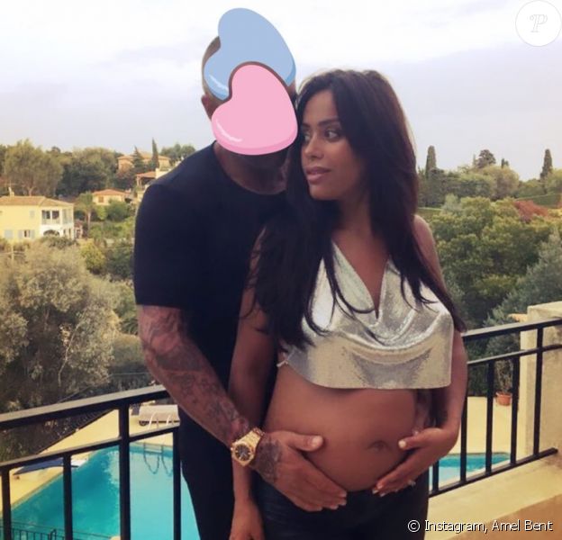 Amel Bent, enceinte : photos inédites de sa deuxième grossesse - Purepeople