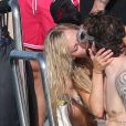 Exclusif - La catcheuse Danielle Moinet (nom de scène Summer Rae) en bikini sur un yacht lors de ses vacances à Cabo San Lucas avec son compagnon (short jaune) le 9 janvier 2018.