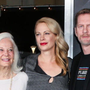 Scott Eastwood (fils de C. Eastwood) , Graylen Spencer Eastwood ( fille de Kyle Eastwood et petite fille de C. Eastwood ), Maggie Johnson (femme de C. Eastwood) Alison Eastwood (fille de C. Eastwood ) et son mari Stacy Poitras, Kyle Eastwood ( fils de C. Eastwood) et sa compagne Cynthia Rodrguez - Les célébrités posent lors de la première du Film "The Mule" réalisé par C. Eastwood à Westwood le 10 décembre 2018