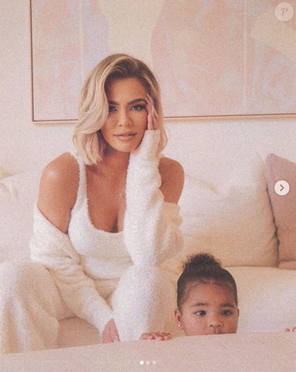 Khloé Kardashian et sa fille True Thompson. Avril 2020.