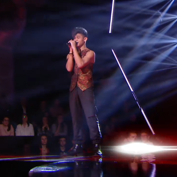 Ludysao et Nathan lors de l'épreuve des K.O dans "The Voice 2020" - Talents de Pascal Obispo. Émission du samedi 25 avril 2020, TF1