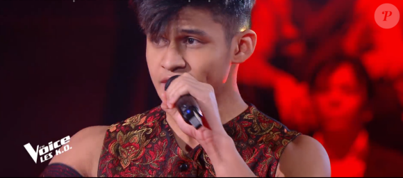 Ludysao et Nathan lors de l'épreuve des K.O dans "The Voice 2020" - Talents de Pascal Obispo. Émission du samedi 25 avril 2020, TF1