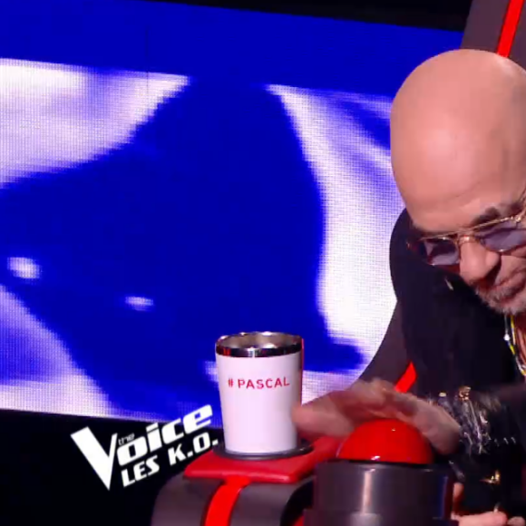 Pascal Obispo lors de l'épreuve des K.O dans "The Voice 2020". Émission du samedi 25 avril 2020, TF1