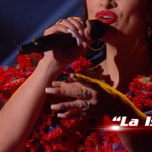 Nessa lors de l'épreuve des K.O dans "The Voice 2020" - Talent de Pascal Obispo. Émission du samedi 25 avril 2020, TF1