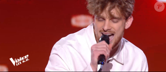 Antoine (alias Owlite) lors de l'épreuve des K.O dans "The Voice 2020" - Talent de Pascal Obispo. Émission du samedi 25 avril 2020, TF1