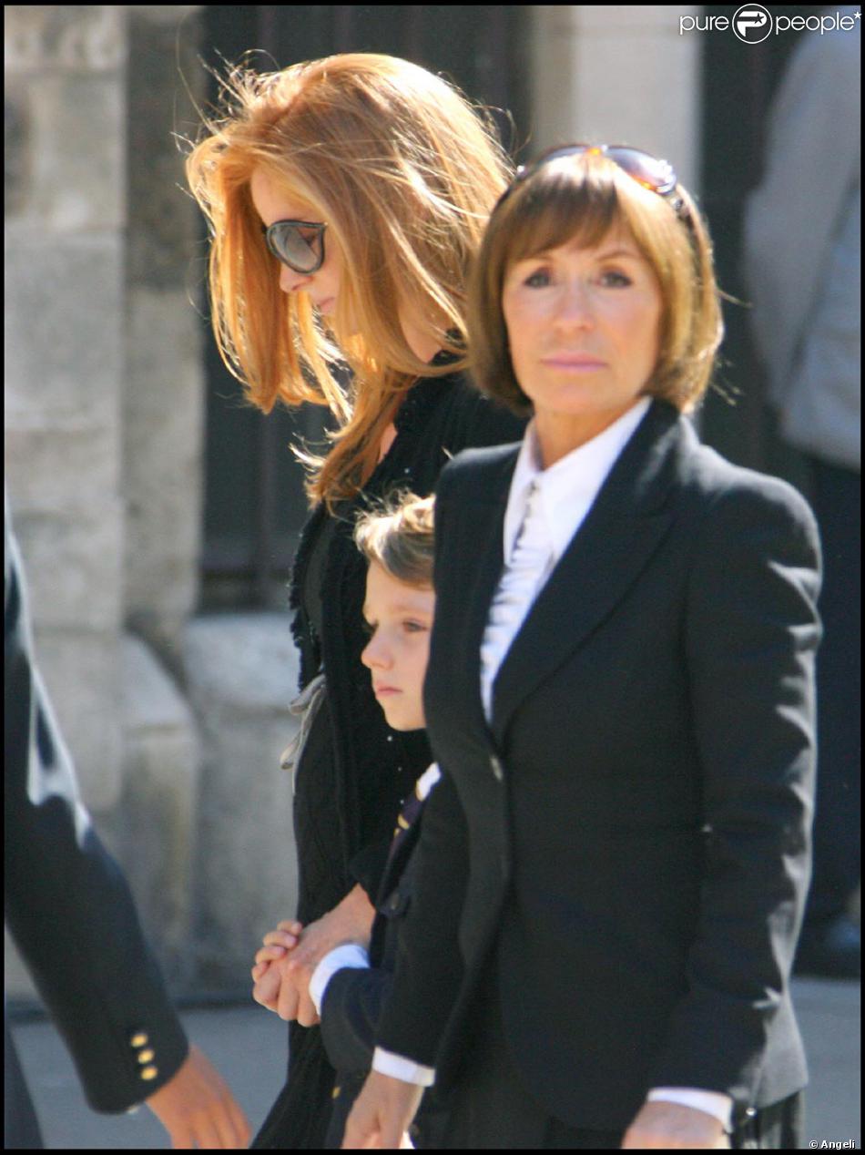 celine martin et ses enfants a l enterrement du regrette jacques martin au cote de daniele evenou purepeople