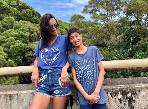 Lais Ribeiro et son fils, autiste. Mai 2020.