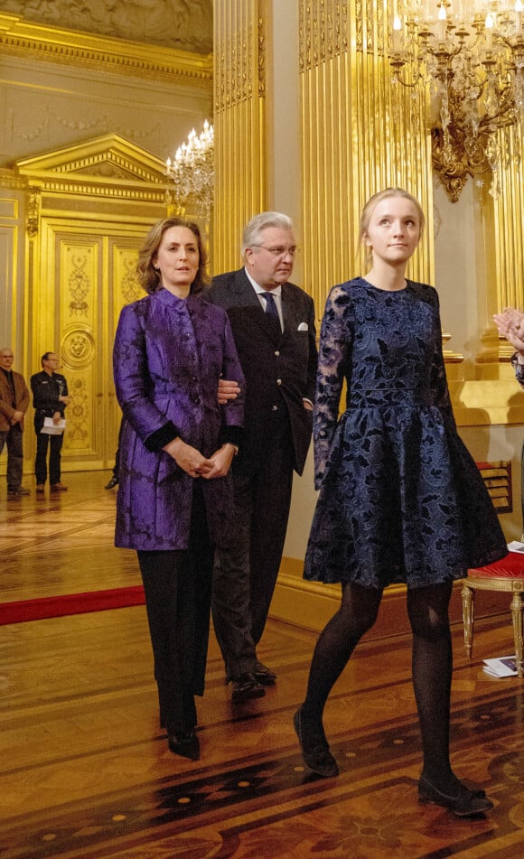 La princesse Claire, le prince Laurent et la princesse Louise au palais royal de Bruxelles le 18 décembre 2019.