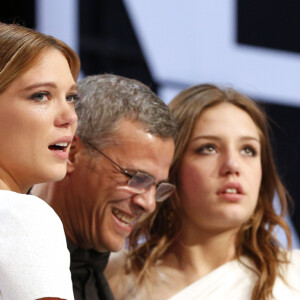 Lea Seydoux, Abdellatif Kechiche (Palme d'Or pour "La vie d'Adele") et Adele Exarchopoulos - Ceremonie de cloture du 66eme festival du film de Cannes. Le 26 mai 2013