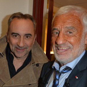 Antoine Duléry et Jean-Paul Belmondo lors de l'enregistrement de l'émission Vivement Dimanche à Paris le 10 avril 2013.