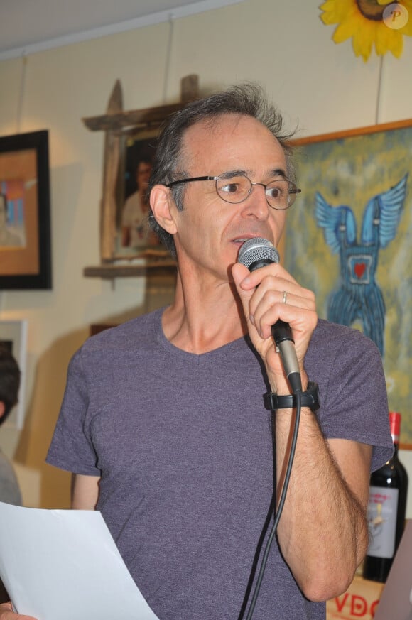 Exclusif - Jean-Jacques Goldman - Vente aux enchères à l'occasion du 20e anniversaire du spectacle "Les Vendanges du Coeur" à Ouveillan, près de Narbonne (Aude) au profit des "Restos du Coeur" le 20 juillet 2014.