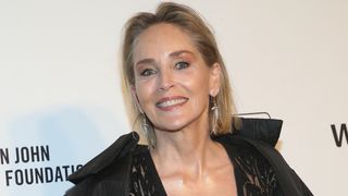 Sharon Stone galère sur les applis de rencontres : "Je suis un peu perplexe !"