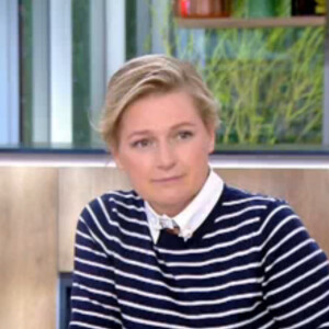 Anne-Elisabeth Lemoine dans l'émission "C à Vous" sur France 5. Le 15 mai 2020.