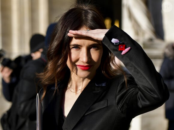 Carice van Houten à la sortie du défilé Schiaparelli lors de la Fashion Week Haute Couture collection printemps/été 2019 de Paris, France, le 21 janvier 2019.