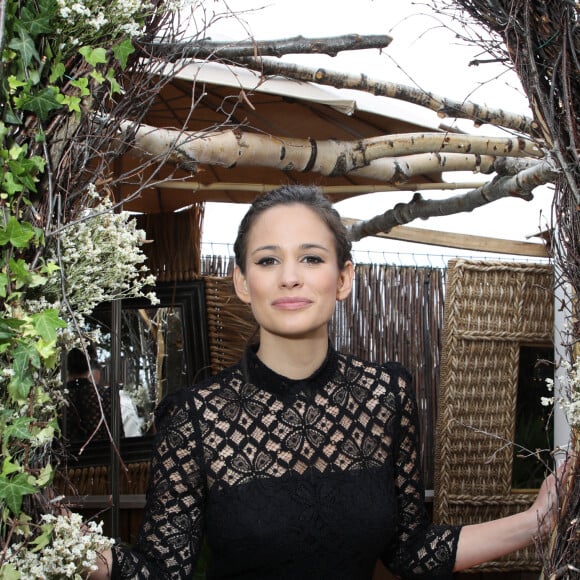 Exclusif - Rendez-vous avec Lucie Lucas organisé par "La journée By The Land" sur le rooftop situé à l'hôtel 3.14 lors du 72ème Festival de Cannes le 17 mai 2019. L'actrice a dévoilé ce vendredi à Cannes la tribune initiée par le collectif "On est prêt" et écrite par Cyril Dion, réalisateur de Demain . © Denis Guignebourg/Bestimage