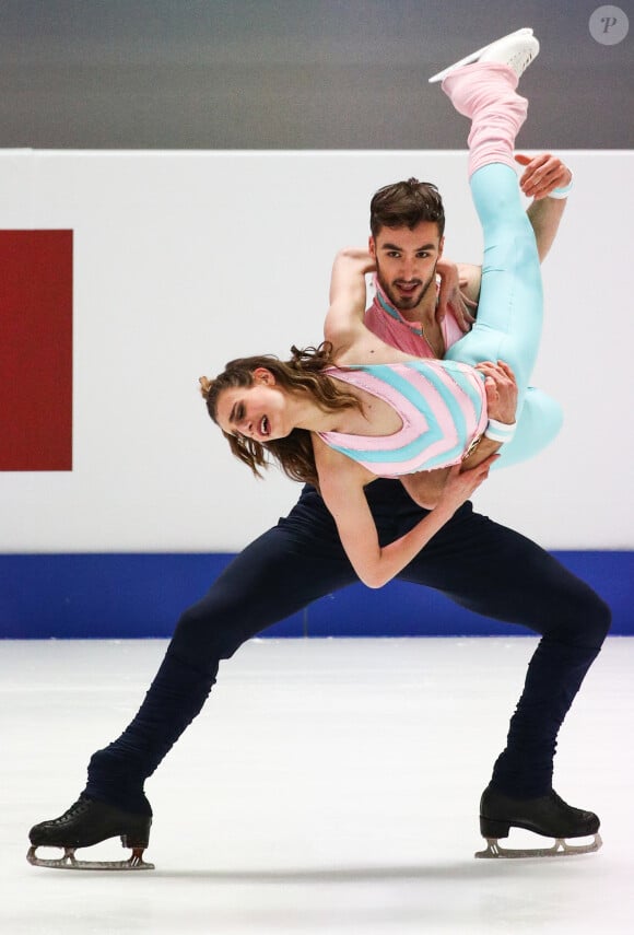 Guillaume Cizeron et sa partenaire Gabriella Papadakis lors des championnats d'europe de danse sur glace à Graz le 23 janvier 2020.