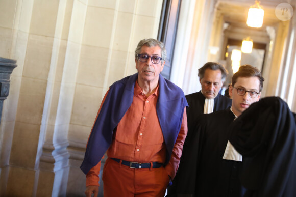 Patrick Balkany à la sortie du palais de justice de Paris après sa condamnation à cinq ans de prison ferme ; et quatre ans pour sa femme Isabelle le 27 mai 2020